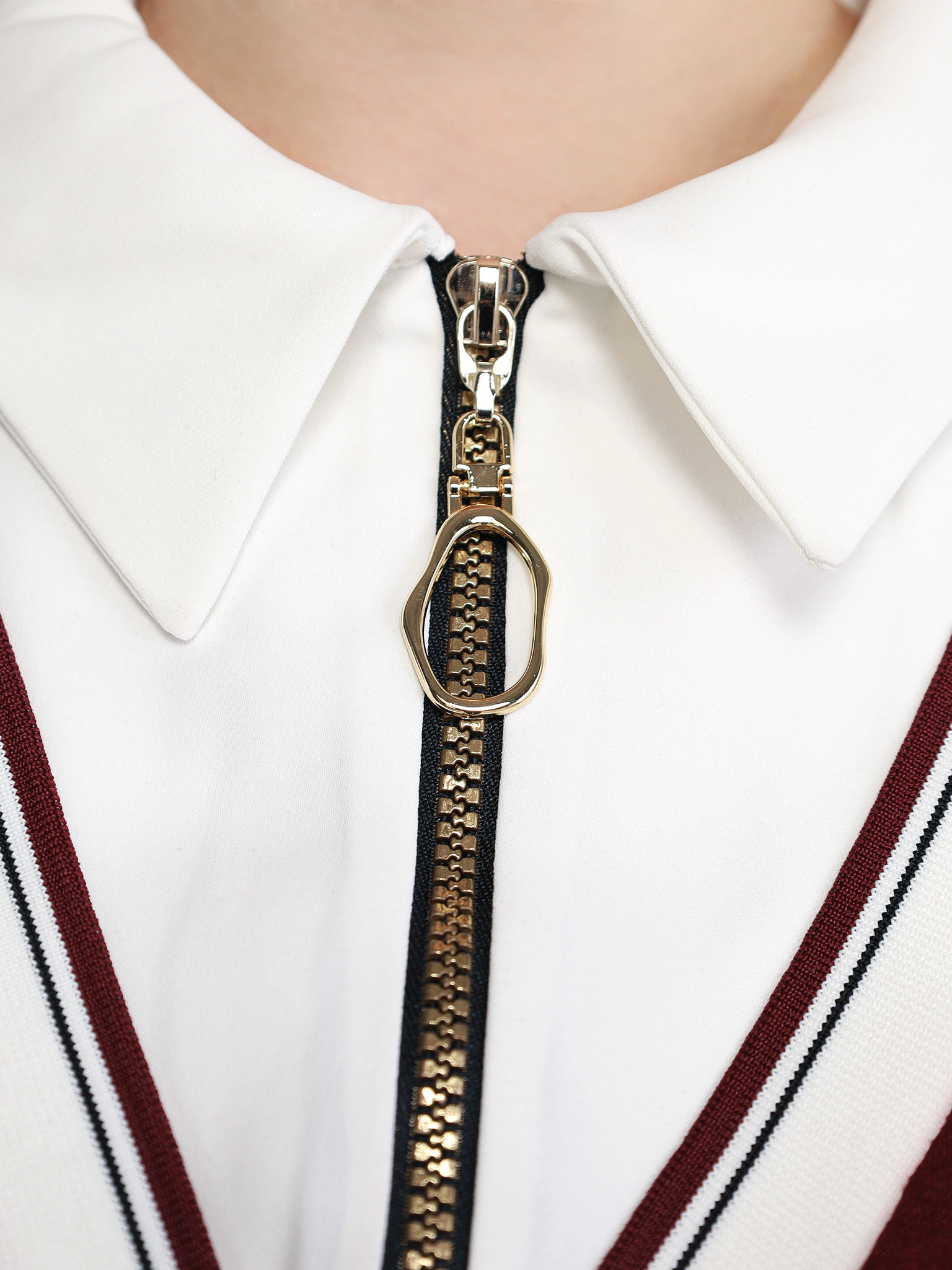 Джемпер бордового цвета прямого кроя